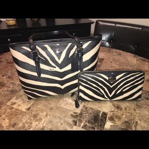 Authentic Coach mini handbag and wallet set